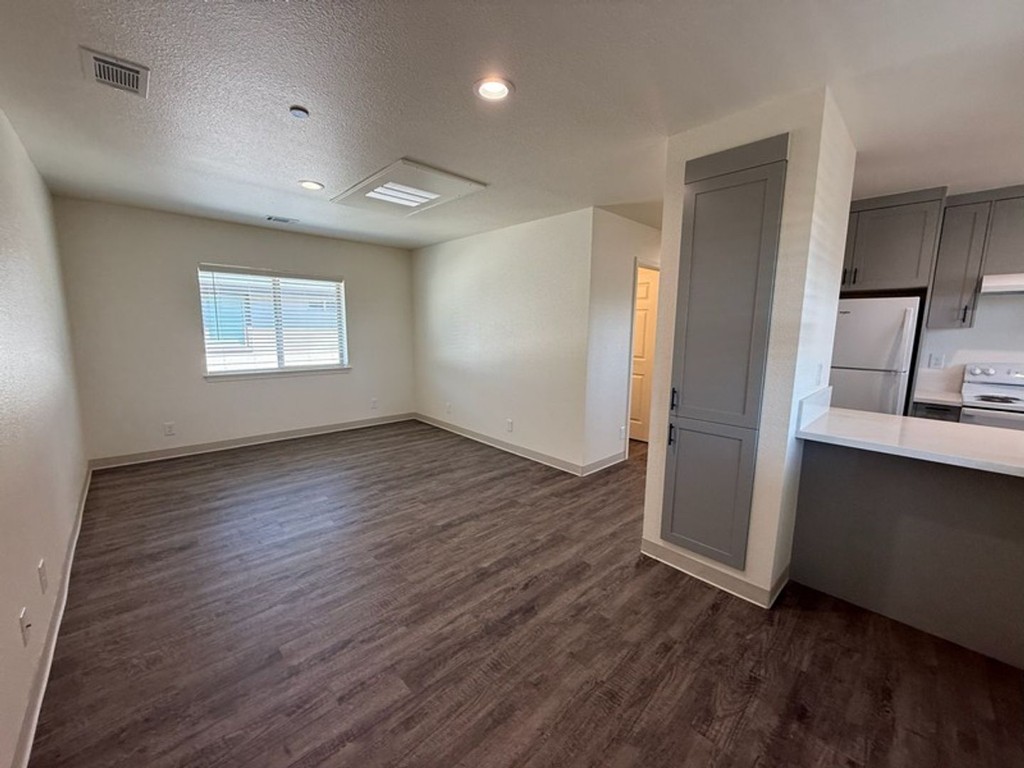 Guadalupe Apartment: 849 Pioneer Street