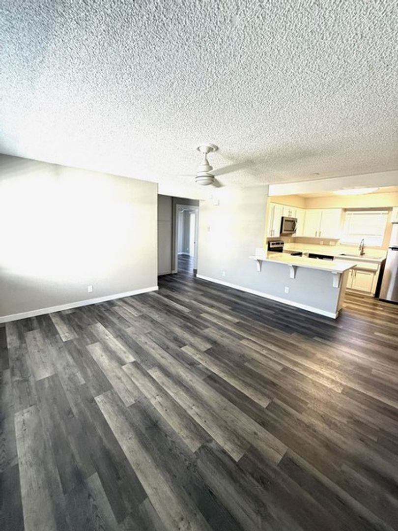 Grover Beach Apartment: 1265 Nice Avenue