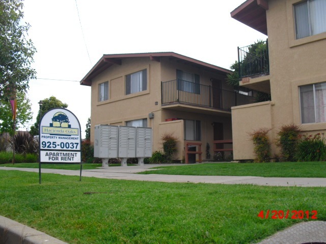  $150 Gift Card for Move-in before 10/31, apply and be approved.