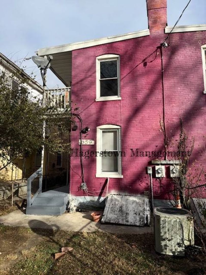 Hagerstown House: 659 Pennsylvania Ave