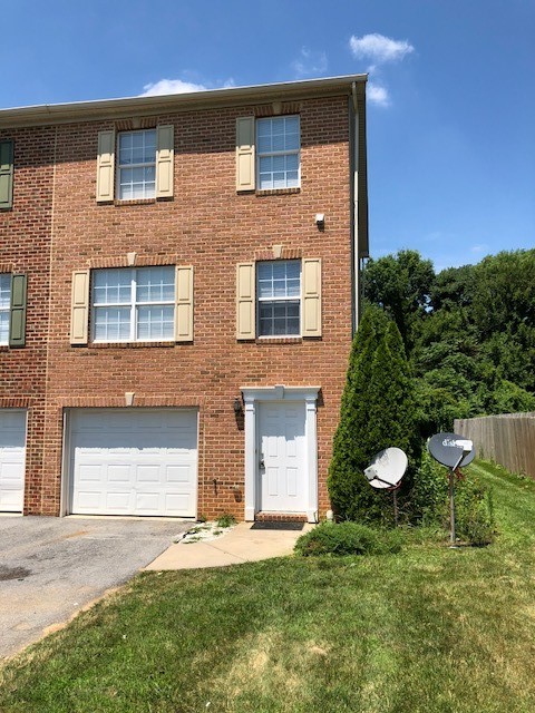 Hagerstown House: 17311 Evergreen Drive