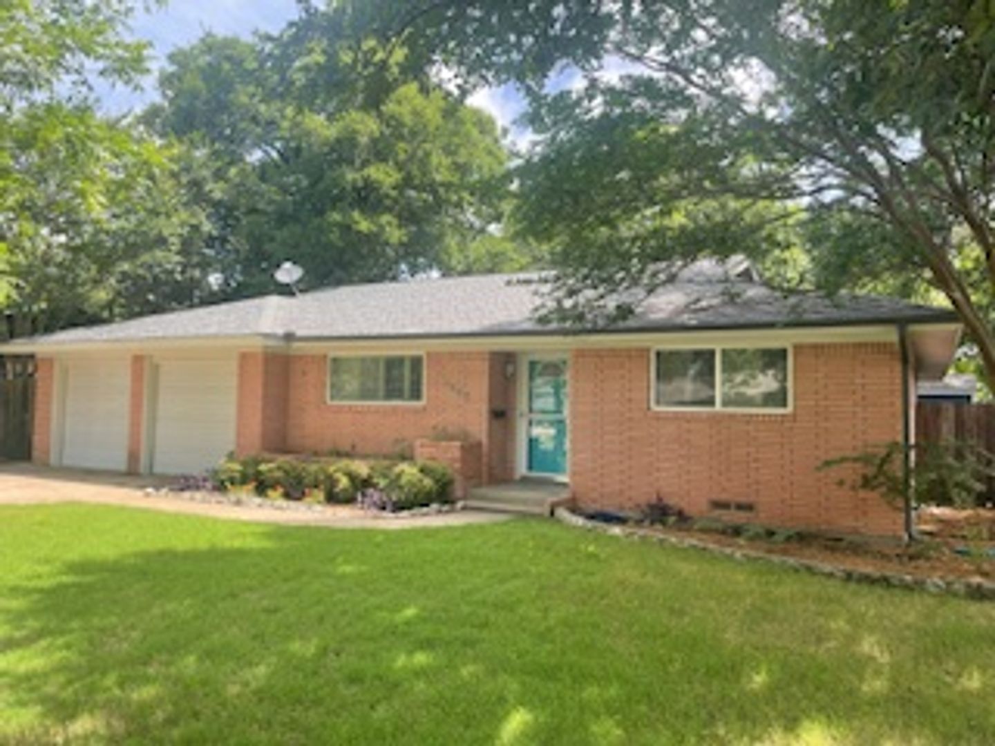 Stephenville House: 1303 Cleveland