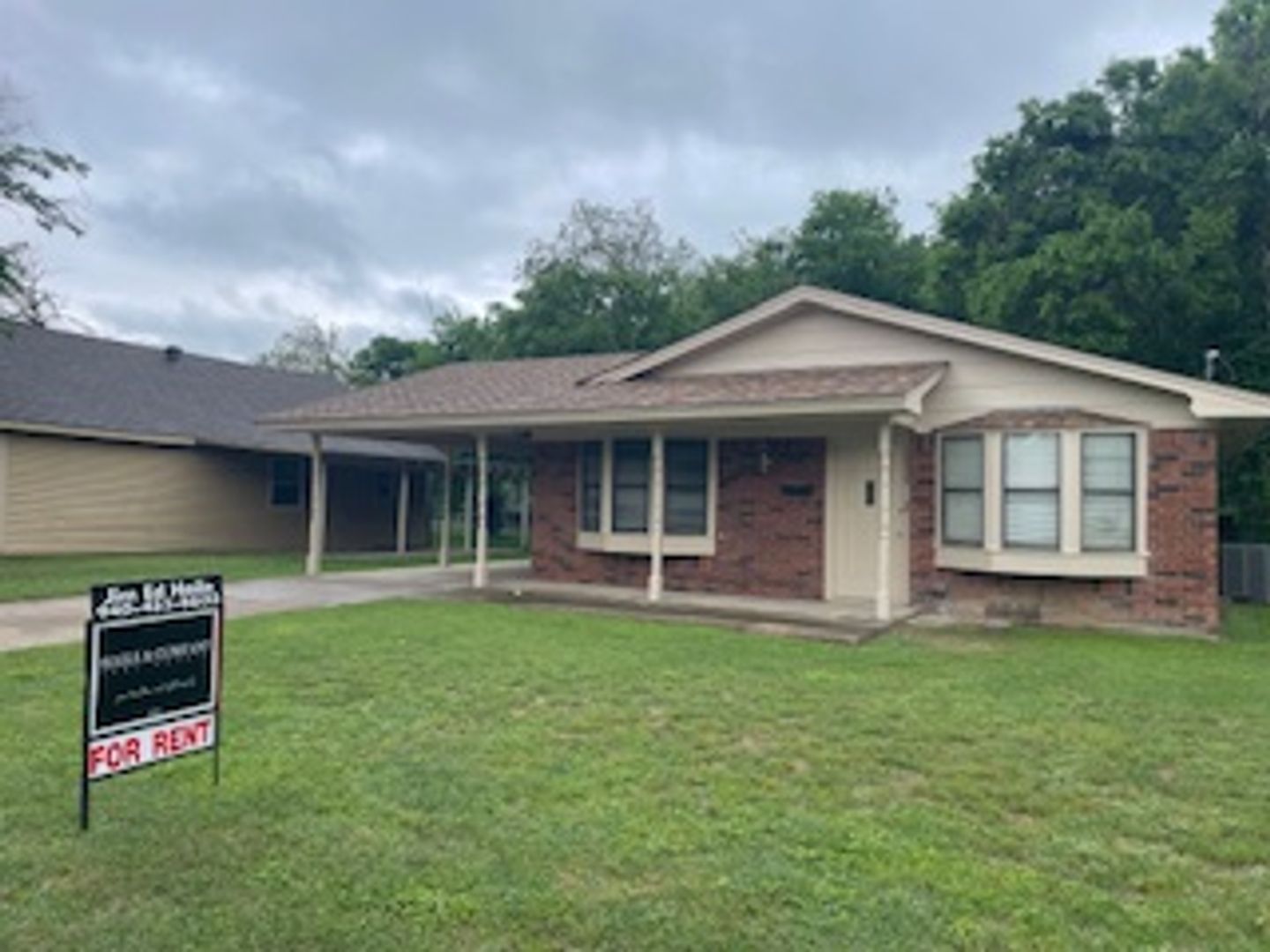 Stephenville House: 1038 Sloan