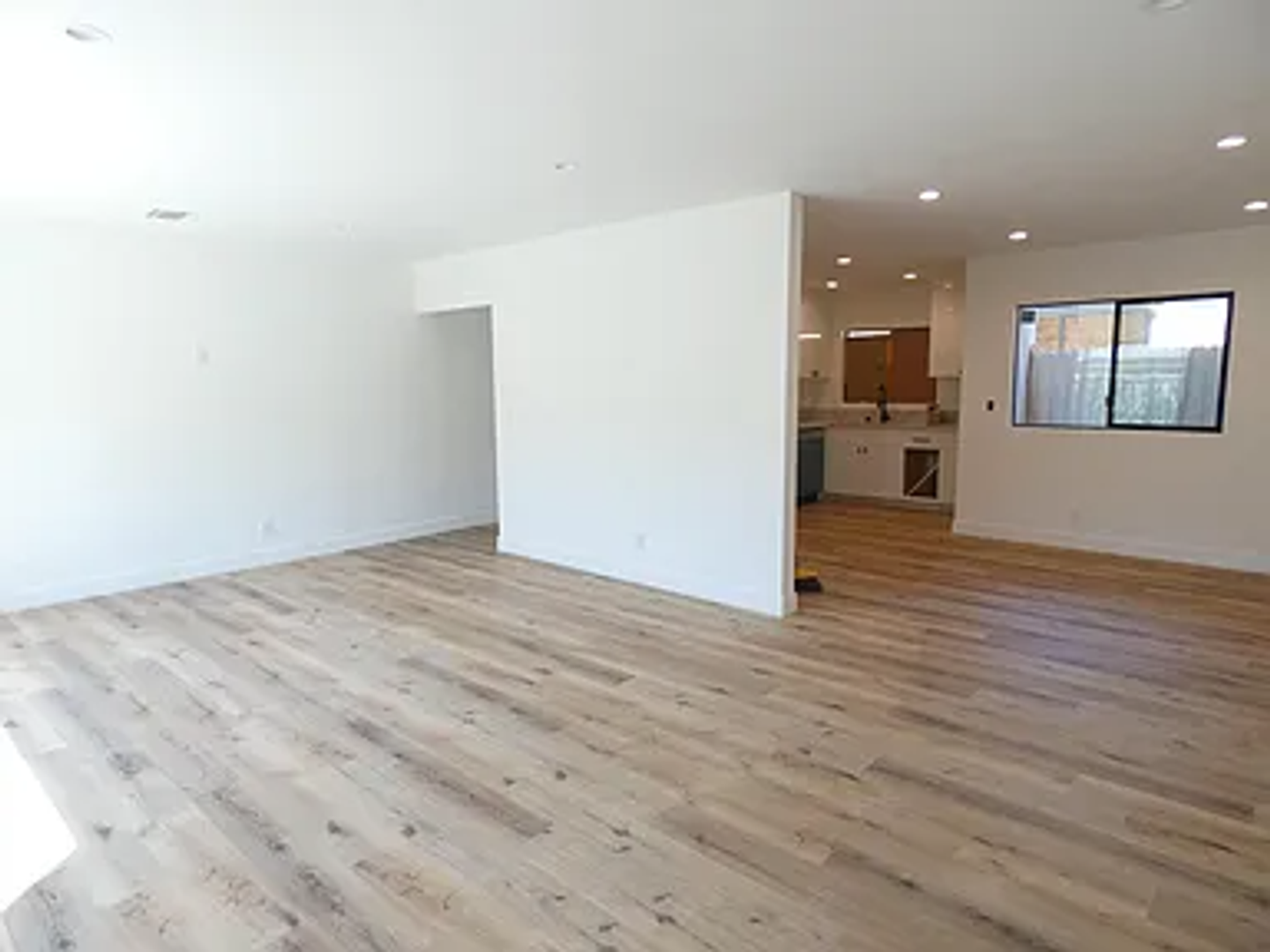 Los Angeles Apartment: 1347 N. Stanley Ave.