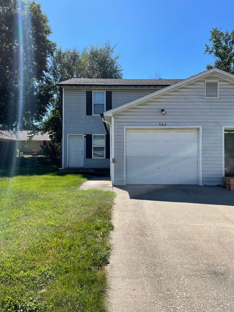 Columbia Apartment: 382 Catherine