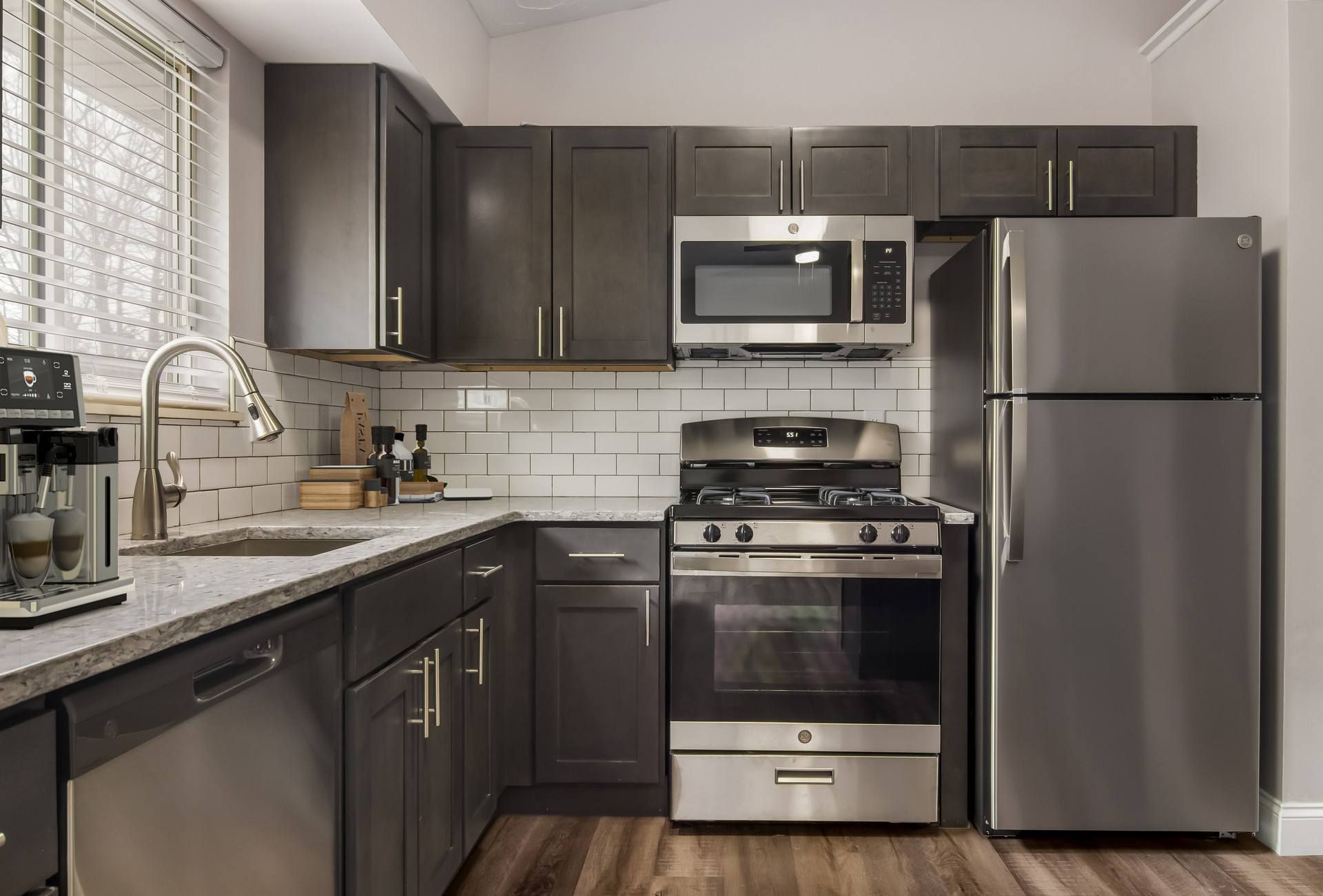 Willoughby Apartment: 1361 Fox Run Dr