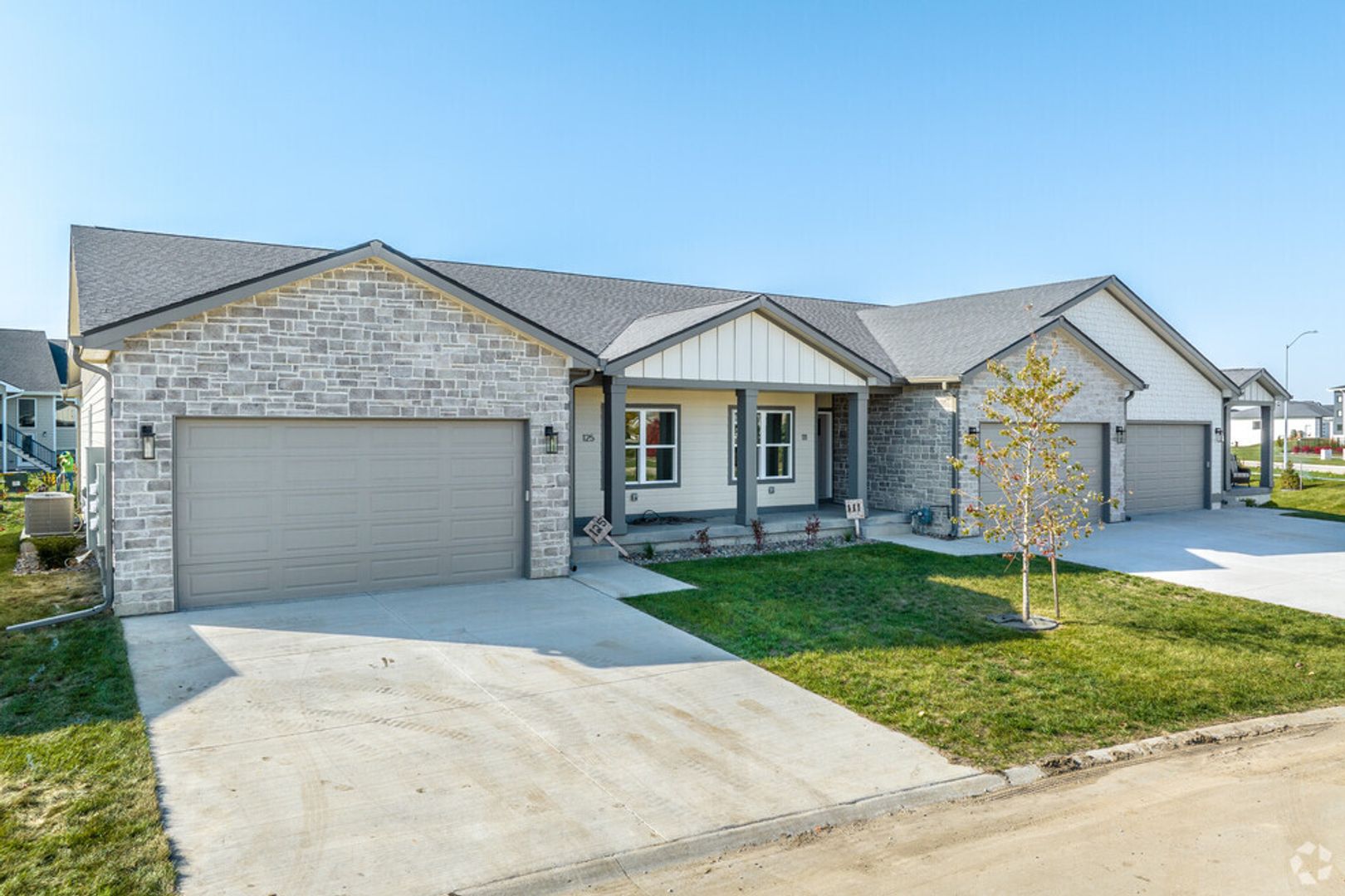Platinum Pointe 11 of 22