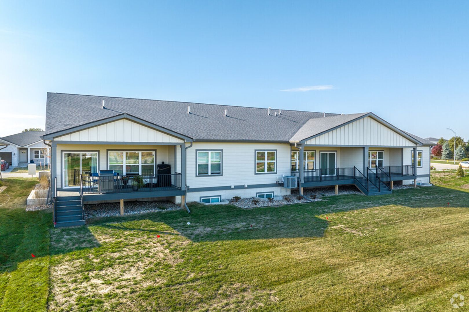 Platinum Pointe 6 of 21