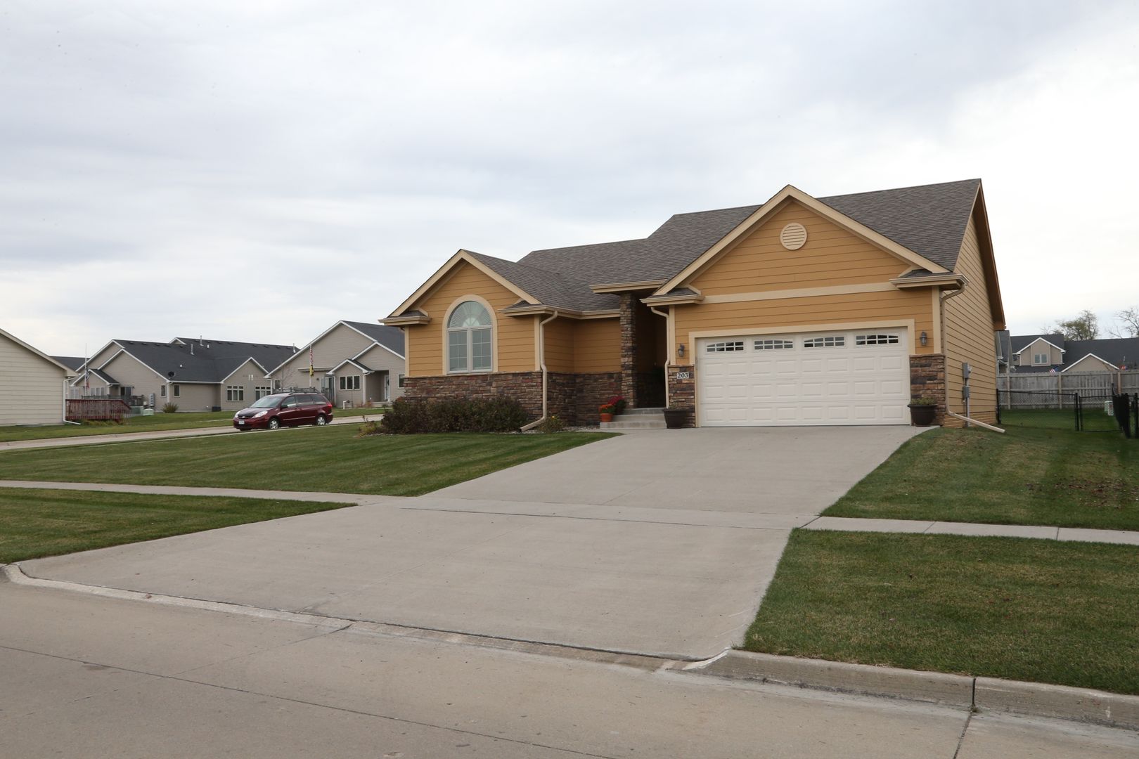 Ankeny House: 203 SW Springfield Dr.