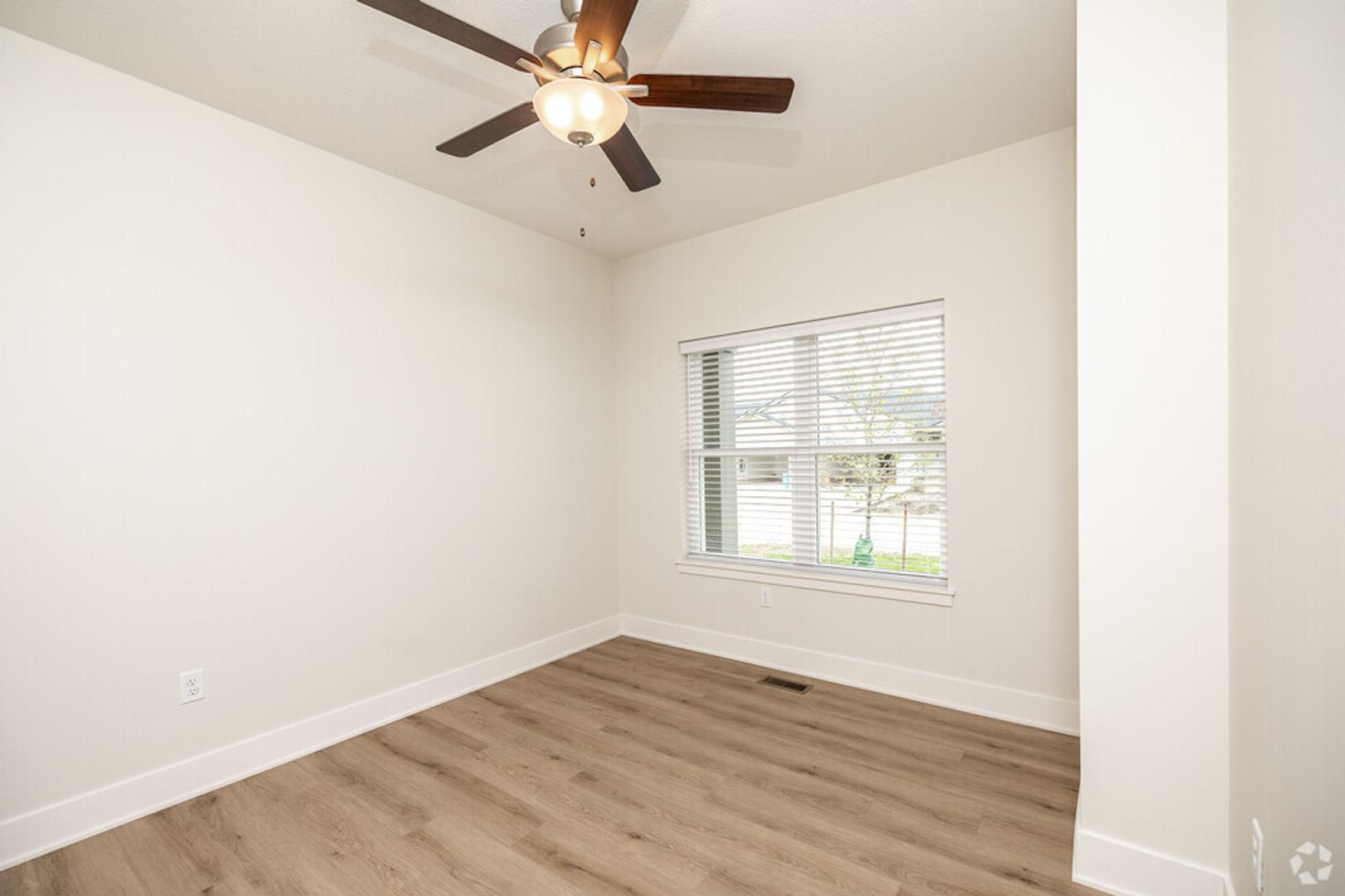 Platinum Pointe 19 of 21