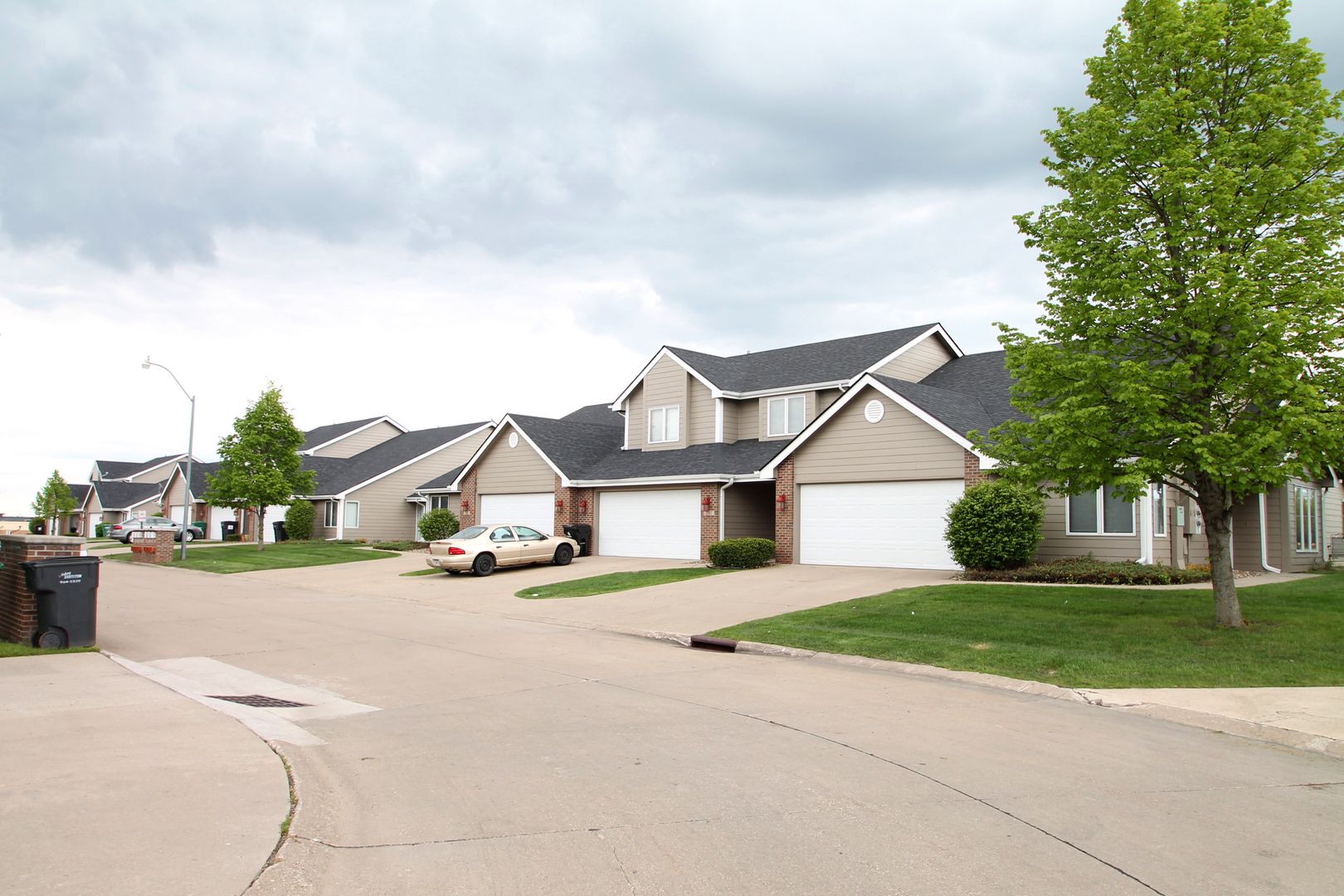 Ankeny Apartment: 309 NW 18th St.