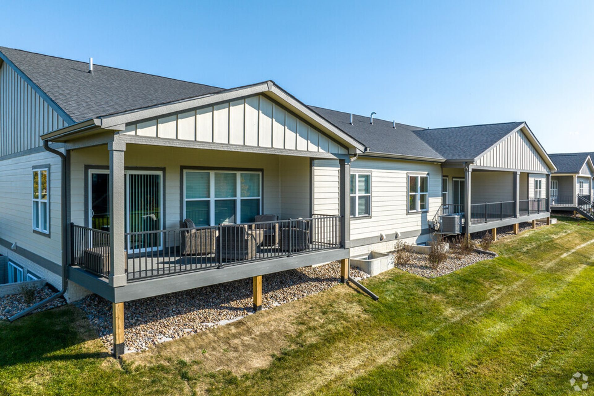 Platinum Pointe 6 of 12