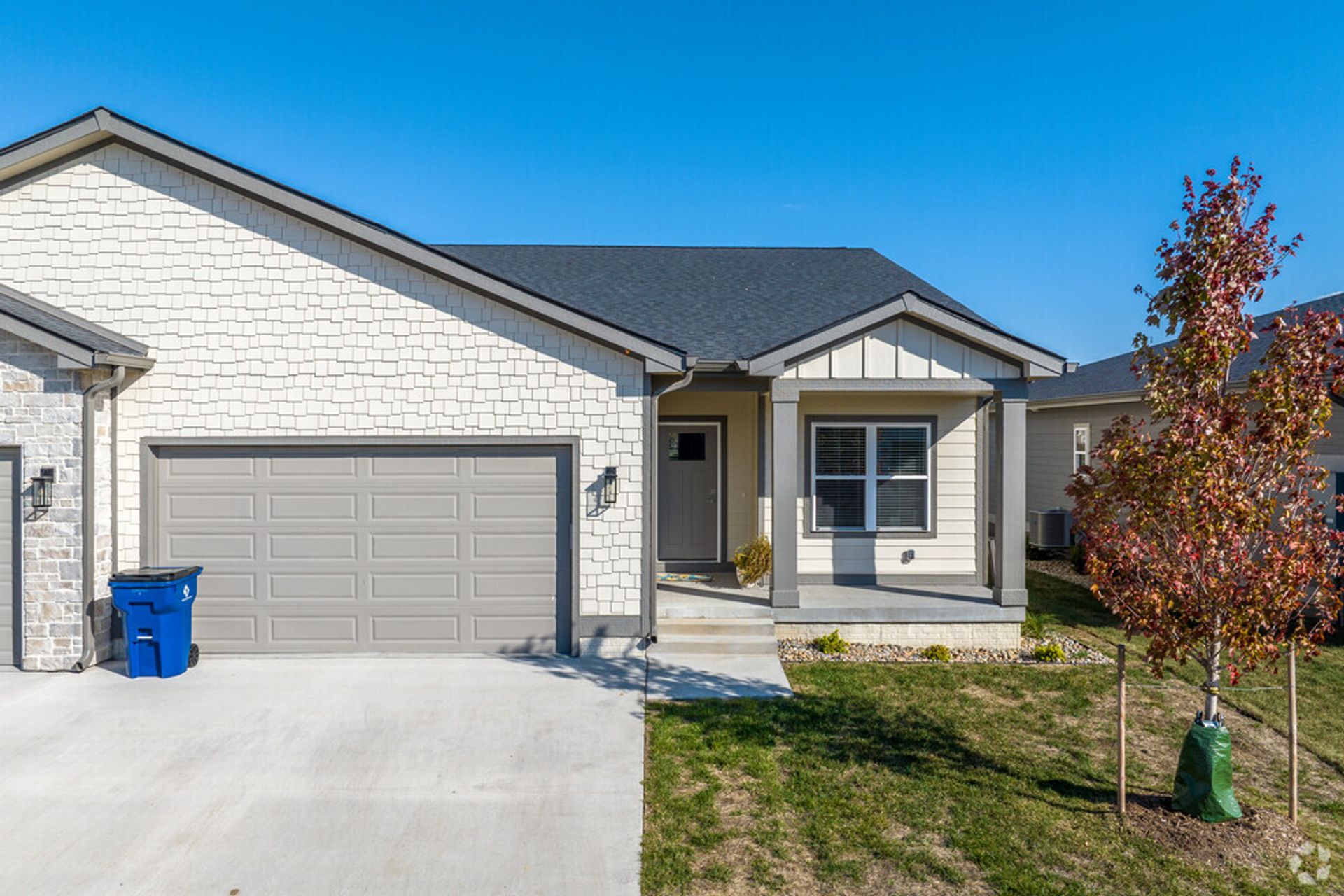 Platinum Pointe 10 of 12