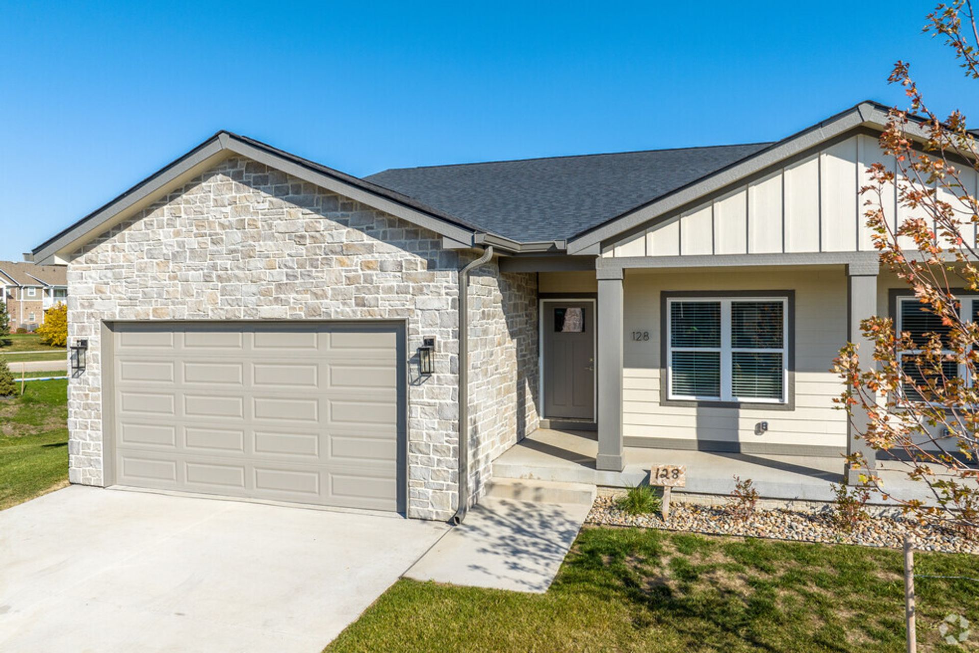 Platinum Pointe 8 of 12