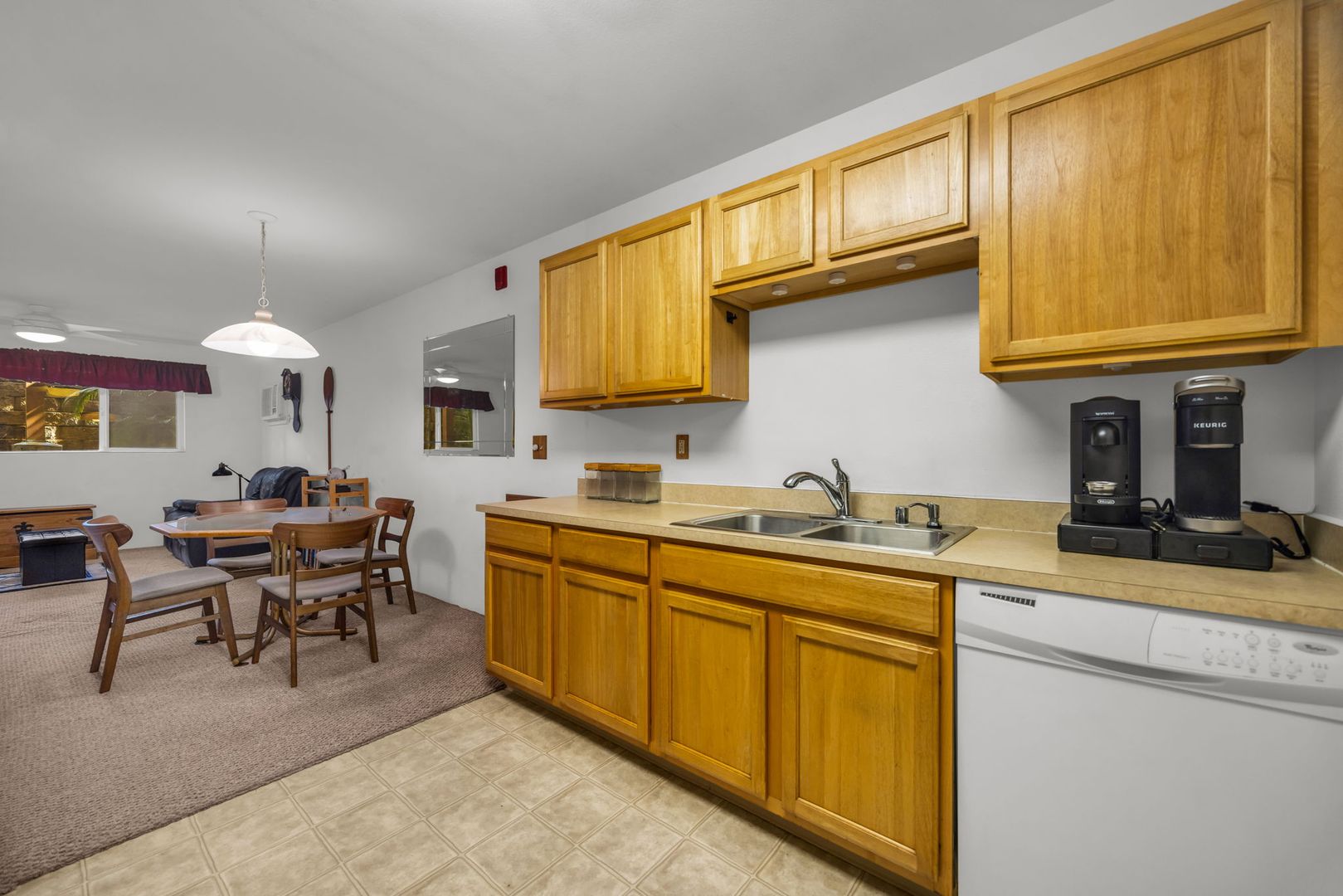 Lahaina Condo: 35 Katie Ln. 714,