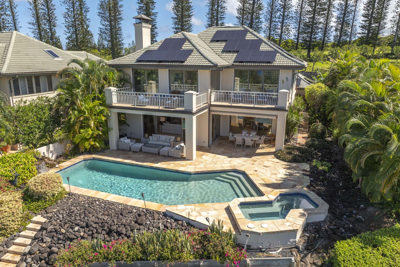 Lahaina House: 324 COOK PINE DR