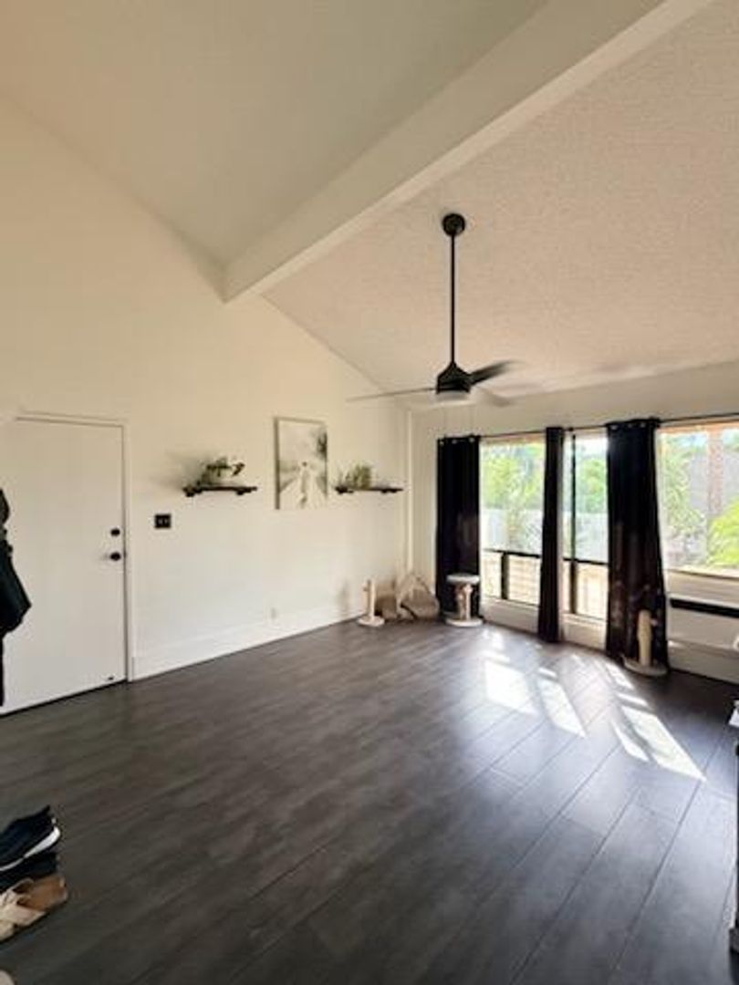 Kihei Condo: 15 Kulanihakoi St. 5E