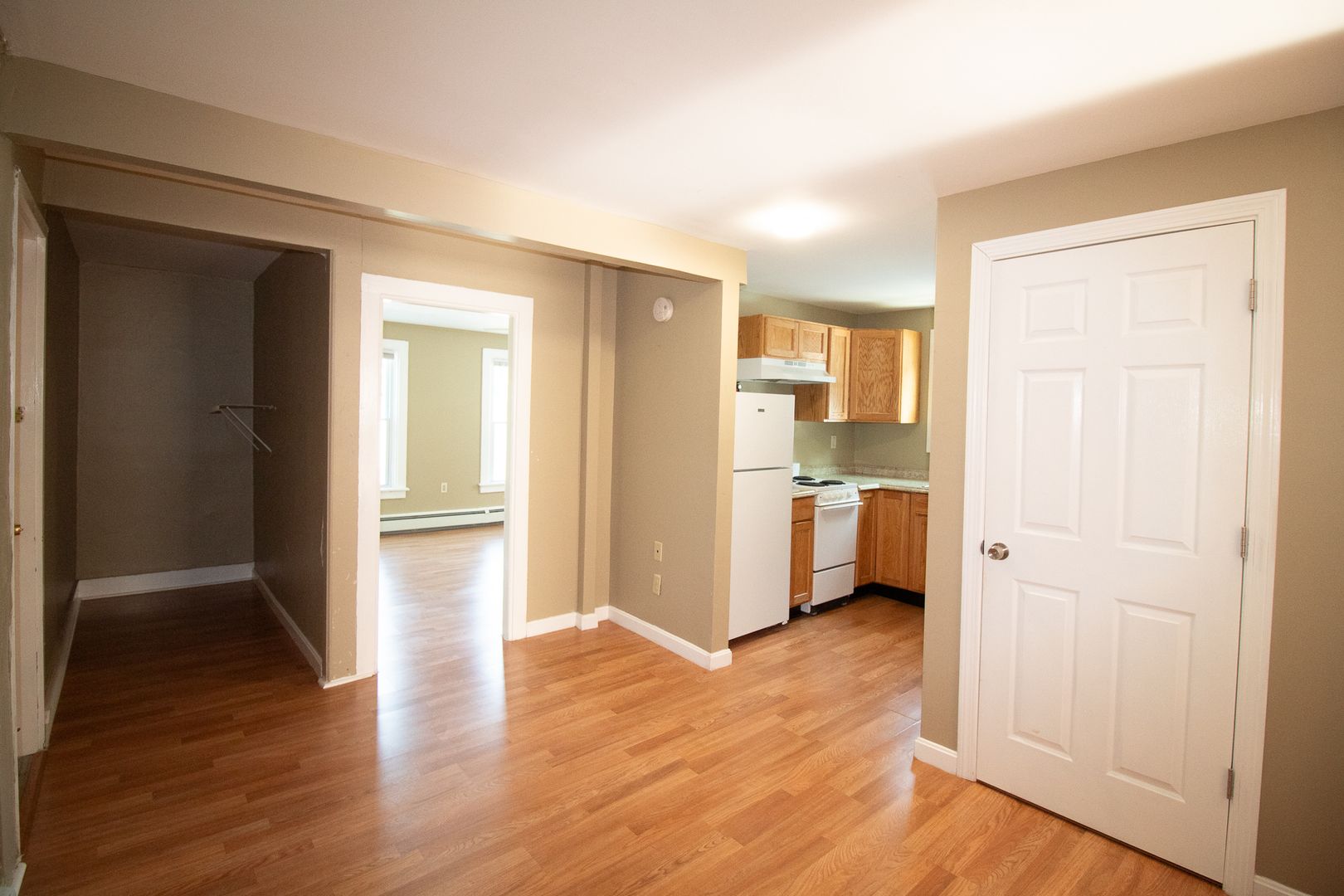 Bennington Apartment: 205/207 Grove Street