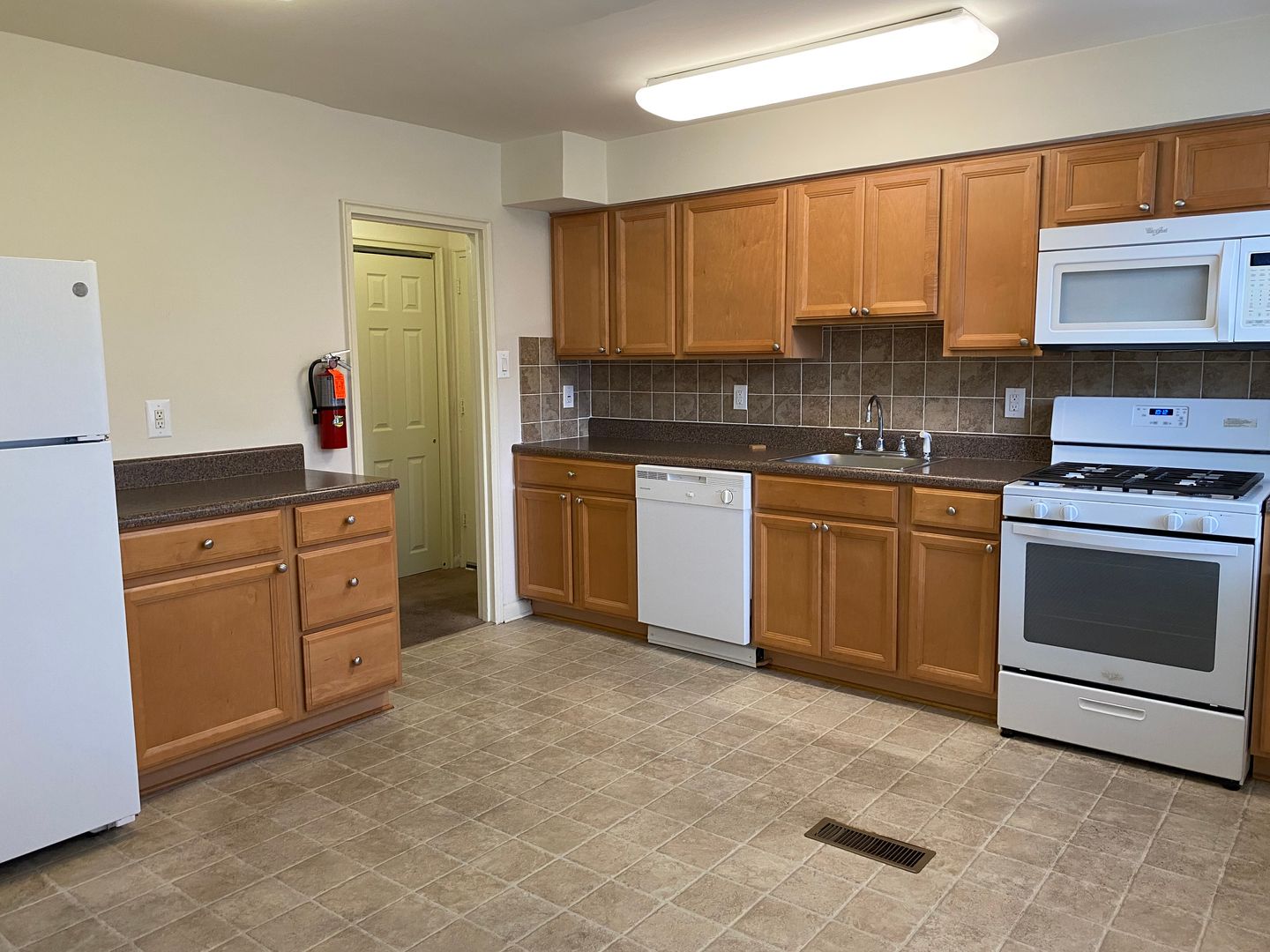 Elkins Park Apartment: 8000 High School Road