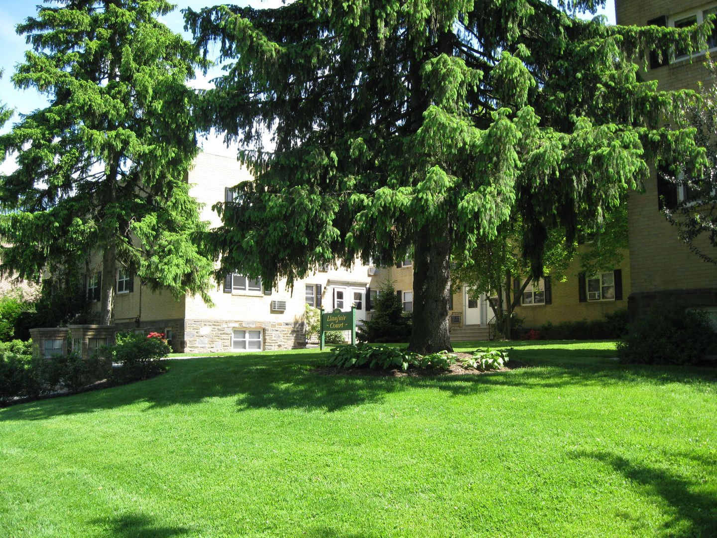 Ardmore Apartment: 200 E. Montgomery Avenue