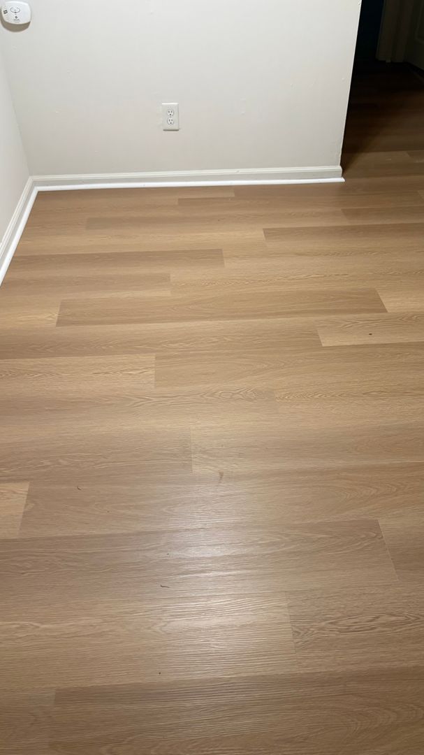 Aston Apartment: 700 Cherry Tree Road