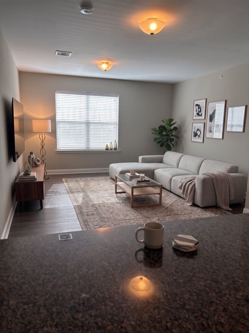 Bethlehem Apartment: 1000-6000 Birchwood Circle