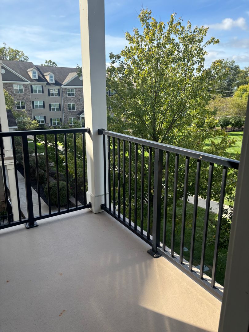 Bethlehem Apartment: 1000-6000 Birchwood Circle