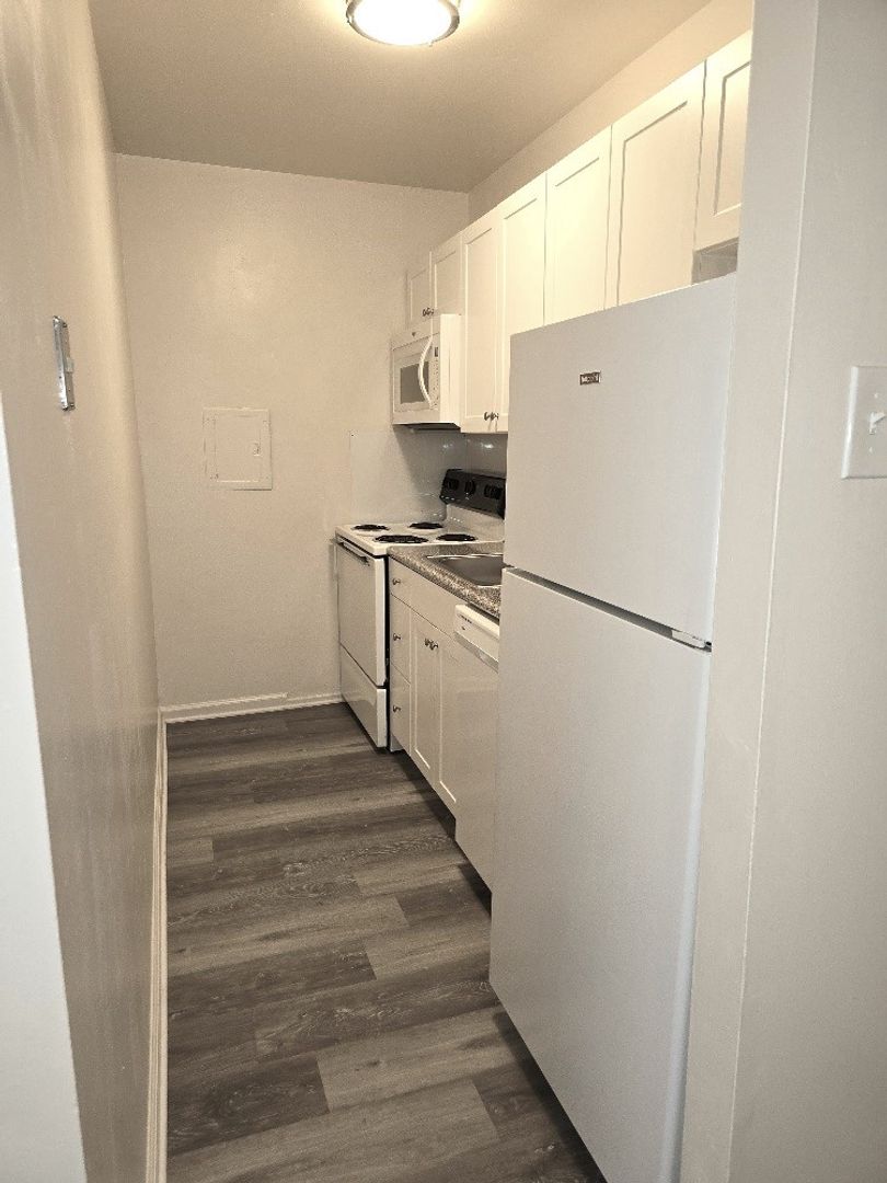 West Chester Apartment: 329 W Washington Street