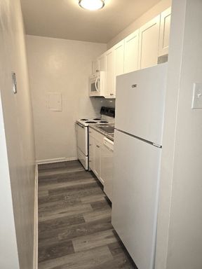 Renovated 1 Bedroom