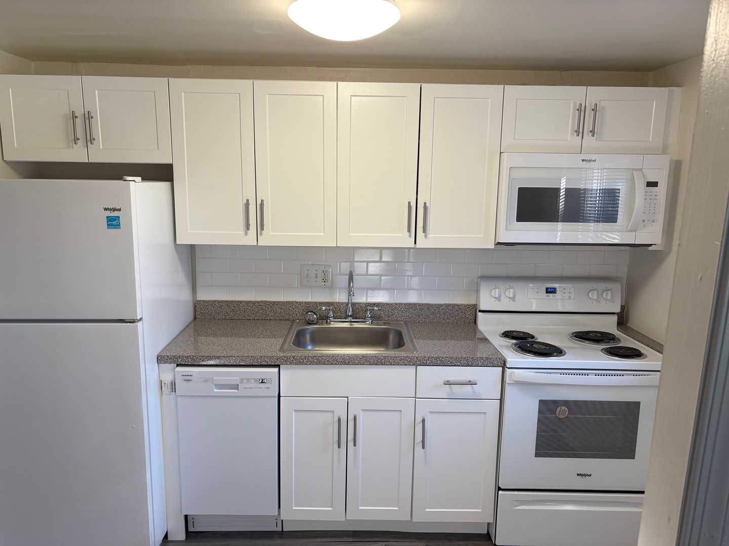 Aston Apartment: 700 Cherry Tree Road