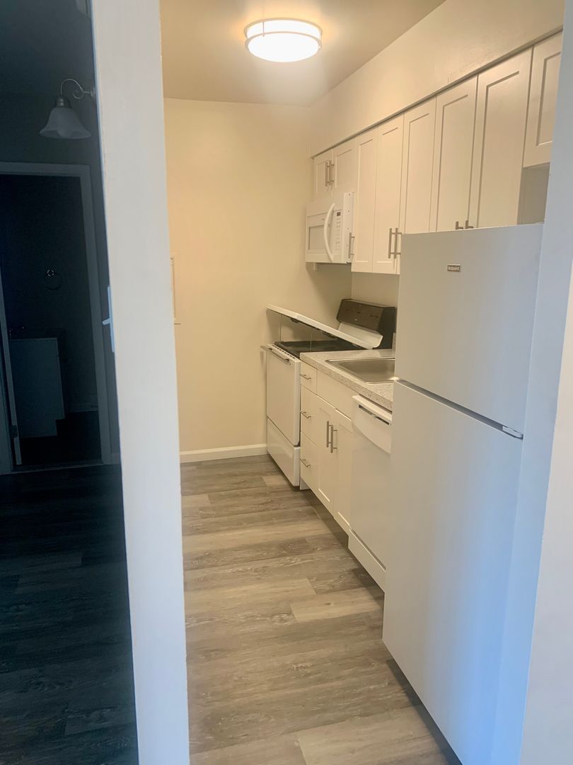 West Chester Apartment: 329 W Washington Street