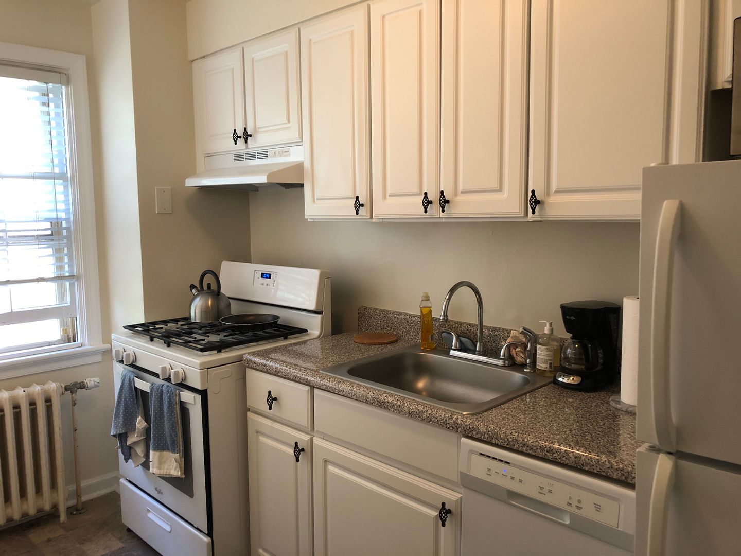 Jenkintown Apartment: 841 Highland Avenue