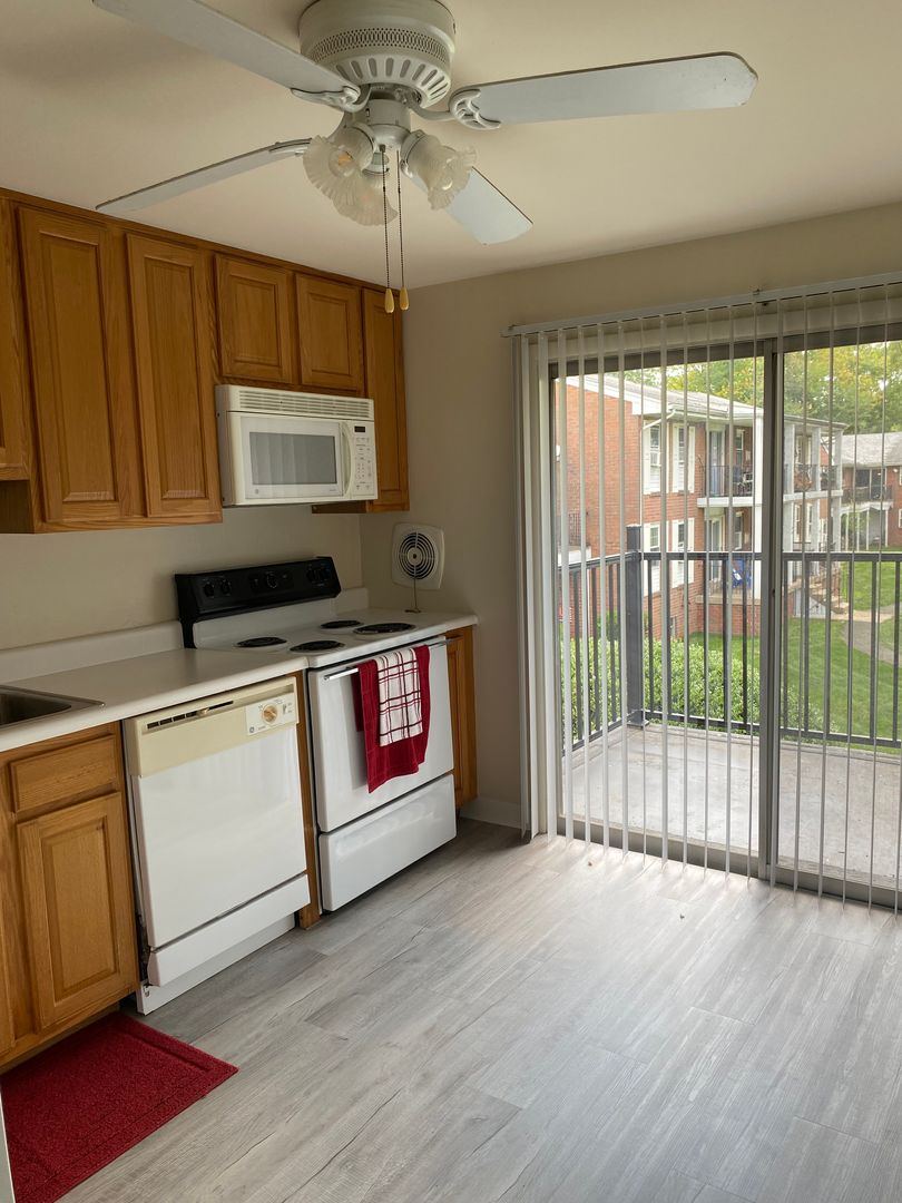 Willow Grove Apartment: 3550 Bartram Road