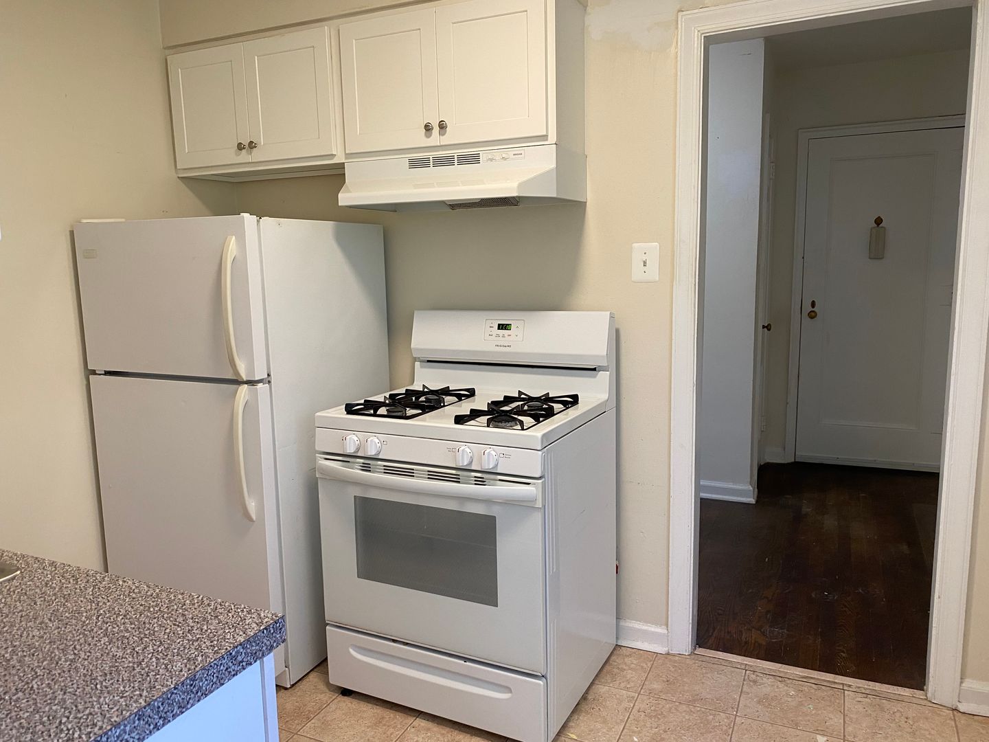 Jenkintown Apartment: 841 Highland Avenue