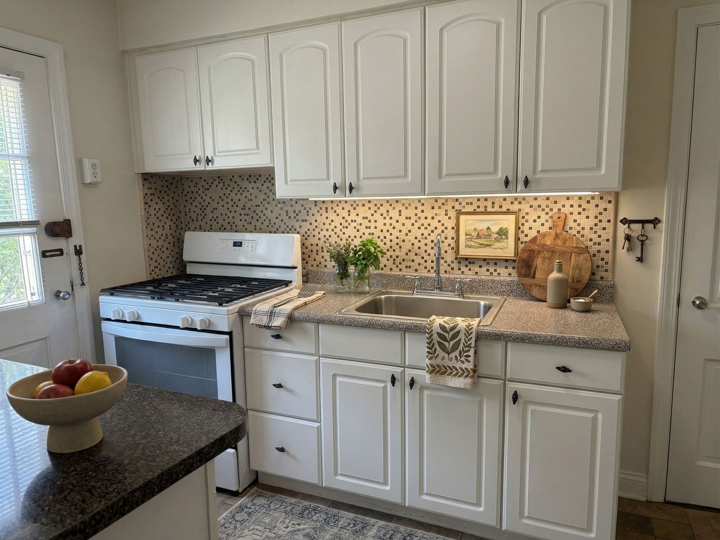 Jenkintown Apartment: 841 Highland Avenue