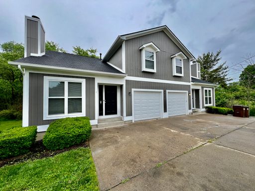 Newly Remodeled Charming home Liberty Twp.