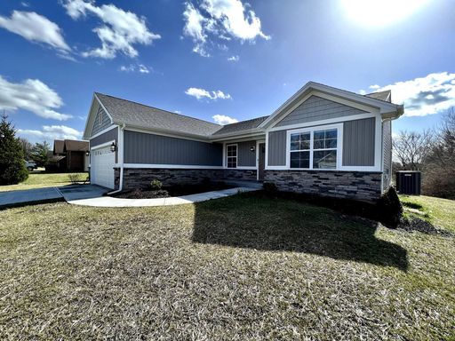 Brand New Country home - Minutes from Miamisburg – photo 1