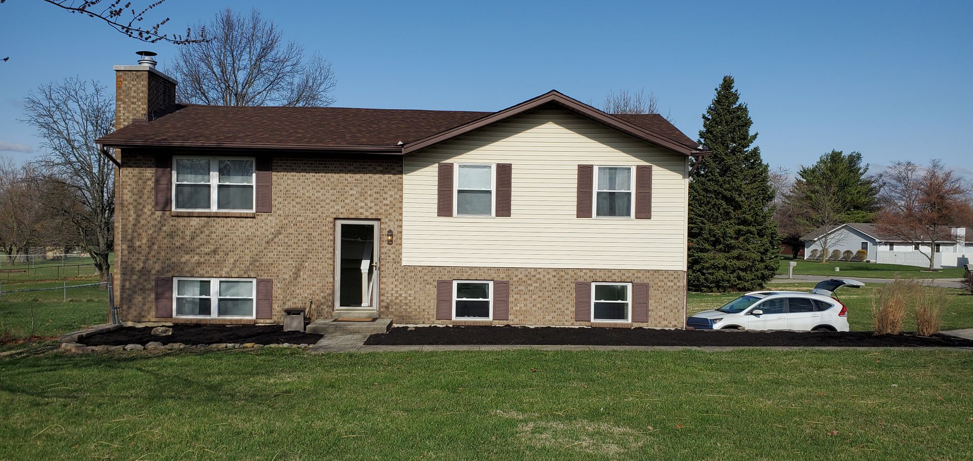 ✪ Pet Friendly Home ✪ Fenced in Yard ✪ Renovated ✪