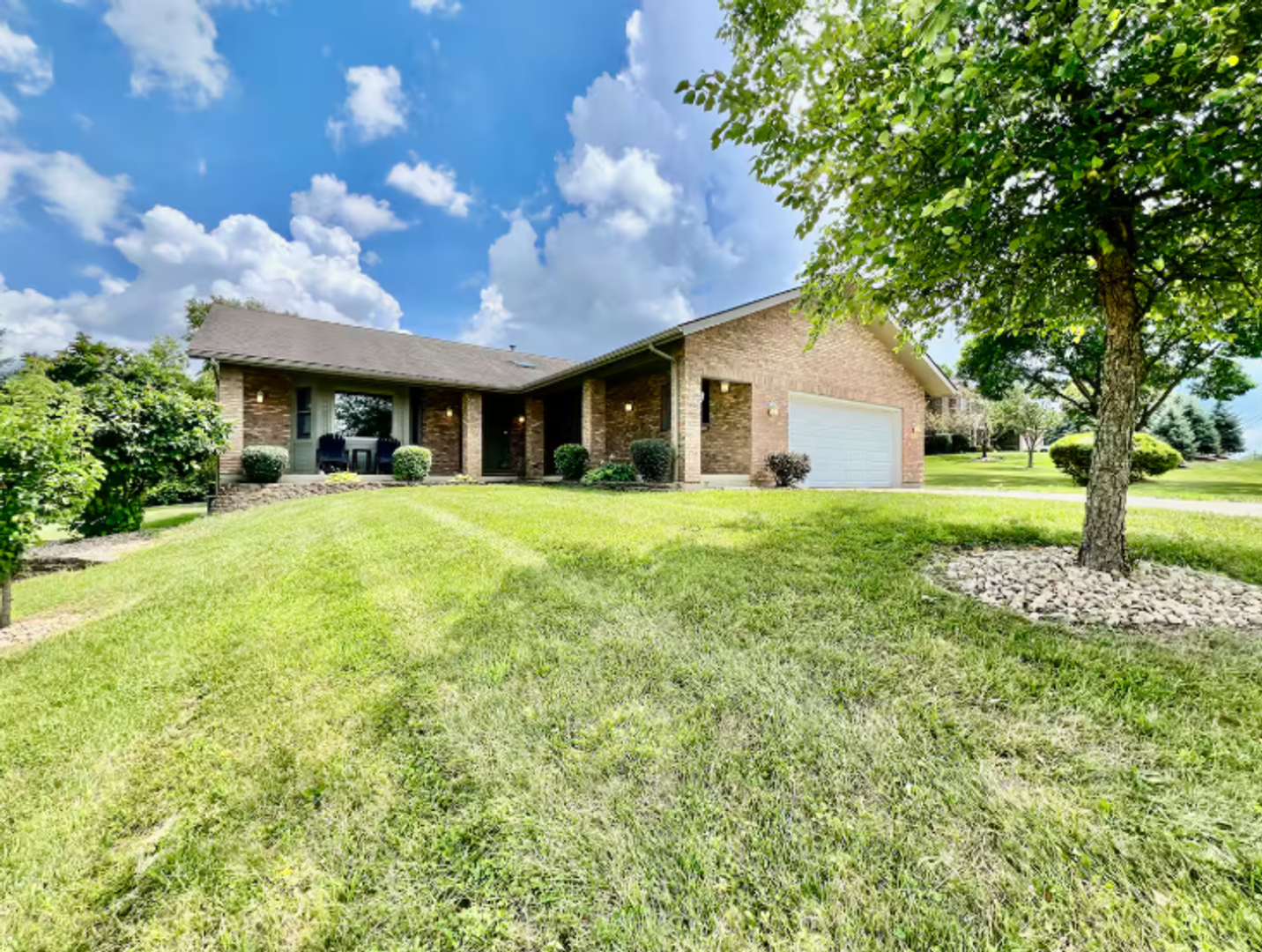Large, stylish home in heart of Liberty twp.