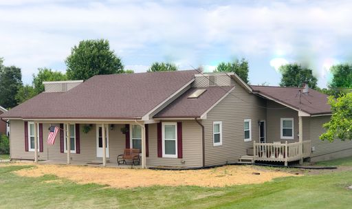 Fully Furnished Short-term rental Includes internet, cable, washer, dryer, etc – photo 1