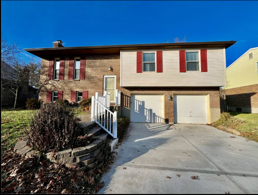 Spacious 3 Bedroom with Outdoor Pool in Mason – photo 1