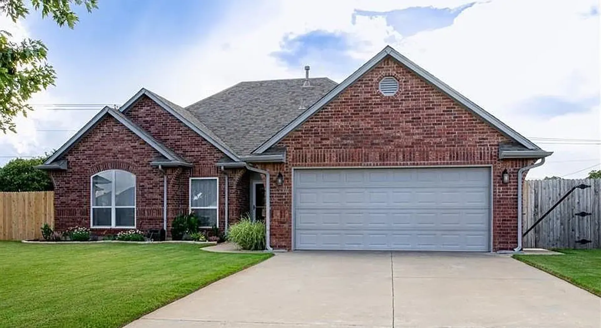 Midwest City House: 237 Brack PL