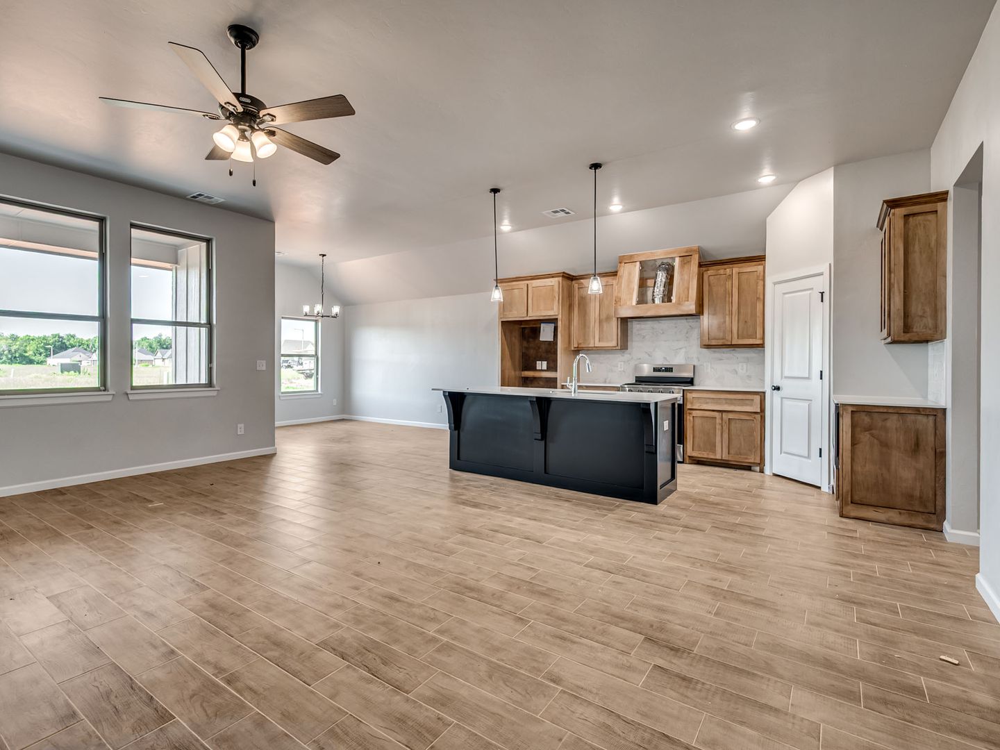 11704 SW 48th Street 5 of 8