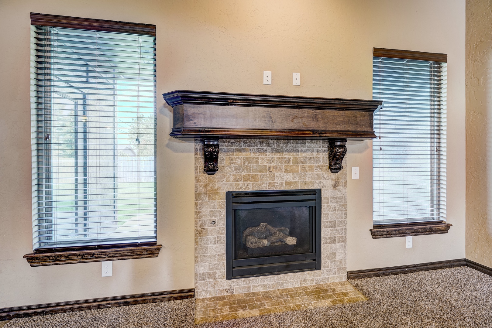 Moore House: 901 Ridgeway Drive