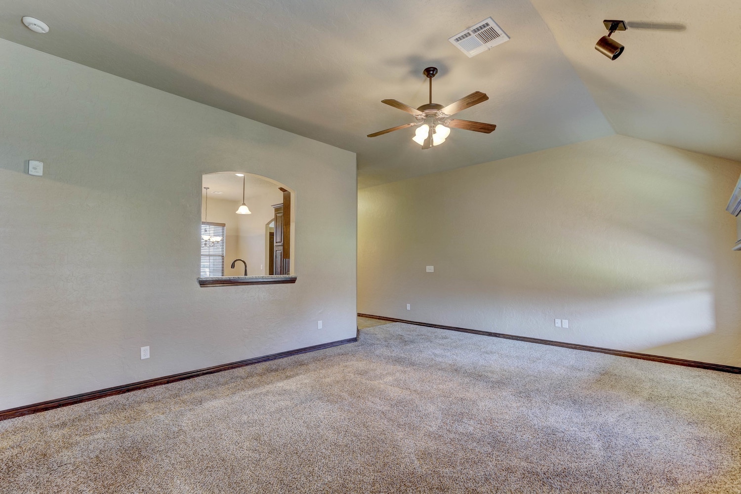 Moore House: 920 SW 13th Street