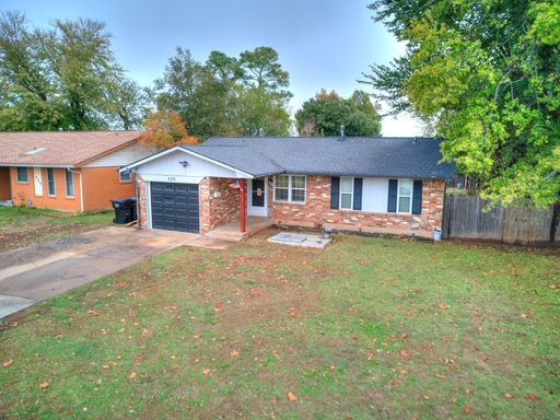 605 SW 10th ST Moore, ok 73160 – photo 1