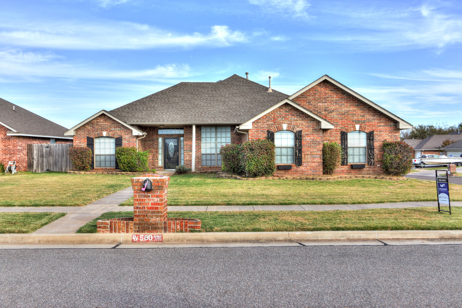 Moore House: 500 Loyd Lane