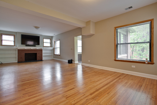 Huge Spectacular 5BR/2BTH Apartment!! Great Hyde Park Location!! – photo 1