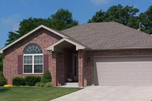 Beautiful Single Family Home – photo 1