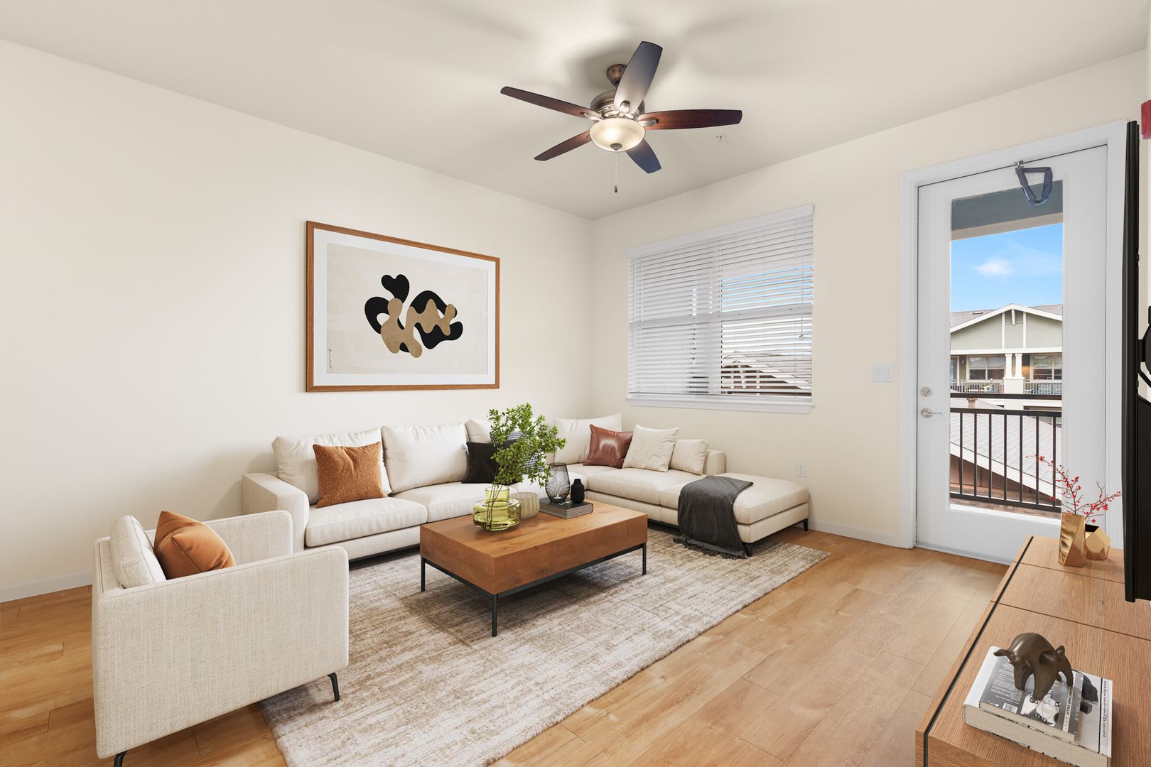 Chico Apartment: 1975 Bruce Road